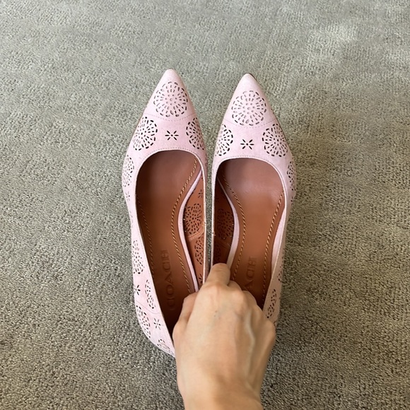 NEW Size 7 Coach Waverly heels in tea rose - Picture 7 of 9
